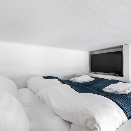 Wehost Spacious Studio For 5 With A Kitchen Helsingfors Exteriör bild